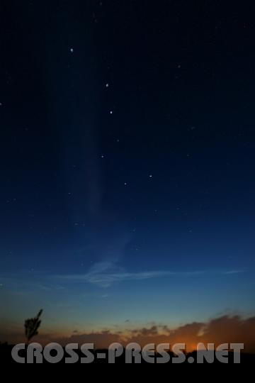 2008.06.20_22.42.37_01.jpg - Heller Tag in tiefer Nacht.  Aufgenommen um 22:42h, drei Stunden vor dem astronomischen Sommerbeginn (21.06.2008 um 01:59h).  Gut zu erkennen der "Gro�e Wagen".