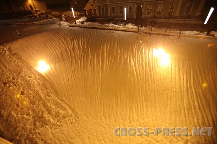 2009.02.21_20.35.41.jpg - Drau�en vor dem Schloss ein Lawinenhang.