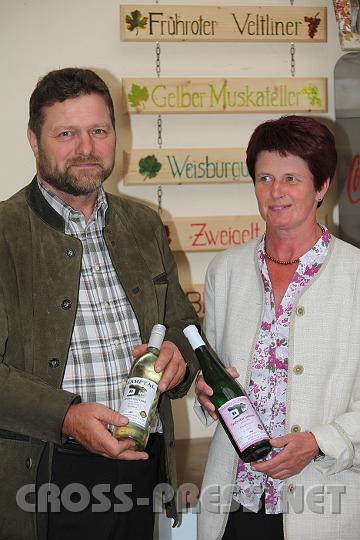 2009.06.12_19.12.07.jpg - Winzerfamilie Hubert und Waltraud Gruber aus Langenlois.