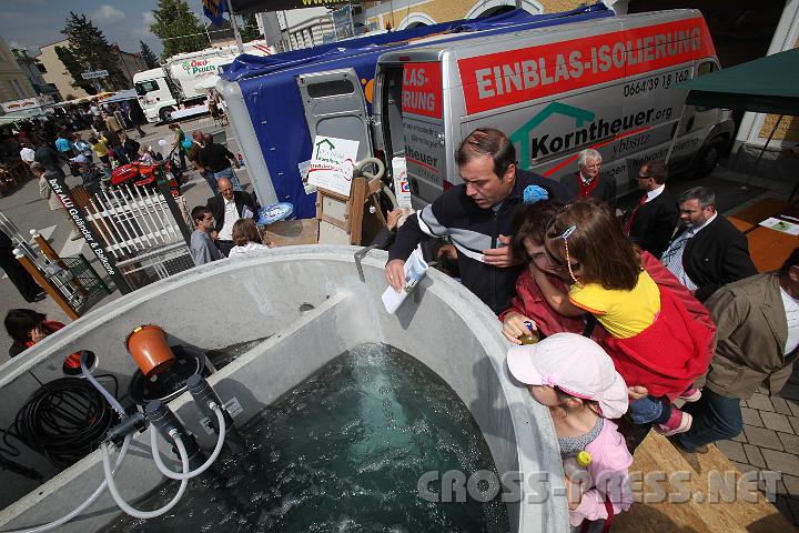 2009.06.21_10.58.52.jpg - Ob wir uns Swimming-Pool oder doch lieber Kl�ranlage beschaffen sollen ?  ;)