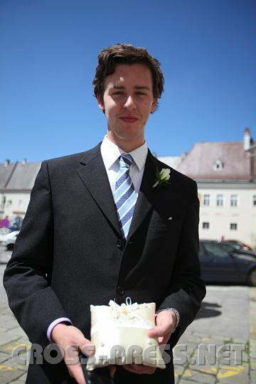 2010.06.05_14.07.26.jpg - Bruder Paul tr�gt die Eheringe