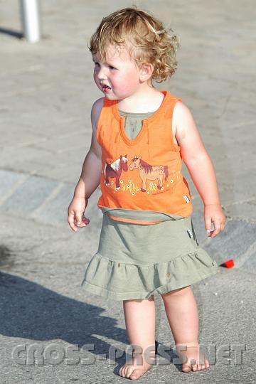 2008.06.21_18.30.11.JPG - "Warum laufen die alle weg ?"  ;)